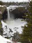 Canada: Het opspattende water van de Helmcken Falls bevriest in een kratervorm - Canada_0093.jpg - Copyright : Ronald van der Veer (http://www.veeronline.nl)