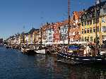 Schepen in de haven in Nyhavn Denemarken