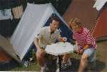 Recent bekeken:
Ronald en Sandra voor de tent