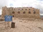 Rondreis Jordani� - De zuid-zijde van het Karak Castle was de stevigste muur
