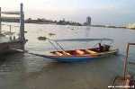 Recent bekeken:
De longboat over de rivier de Chao Phraya rivier