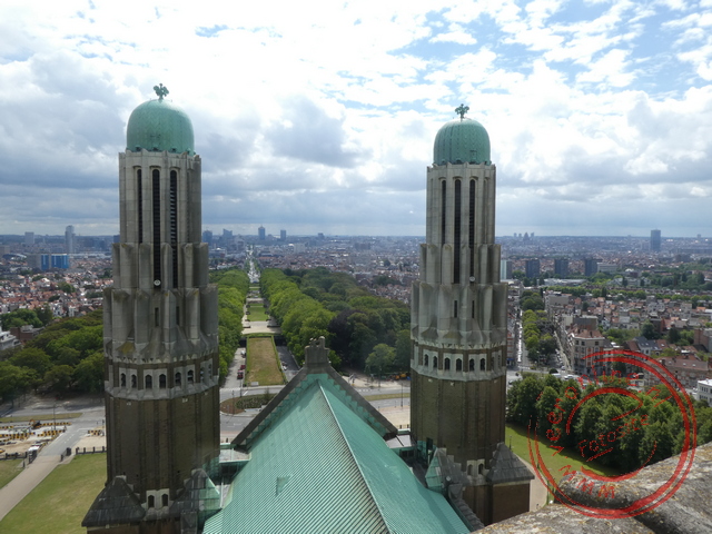 Uitzicht op de stad Brussel vanaf de Koekelberg kathedraal