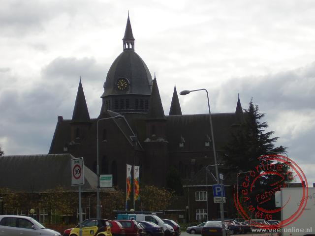 Pieterpad deel 4 - Kathedraal Roermond - Kathedraal Roermond (copyright : Ronald van der Veer (http://www.veeronline.nl))
